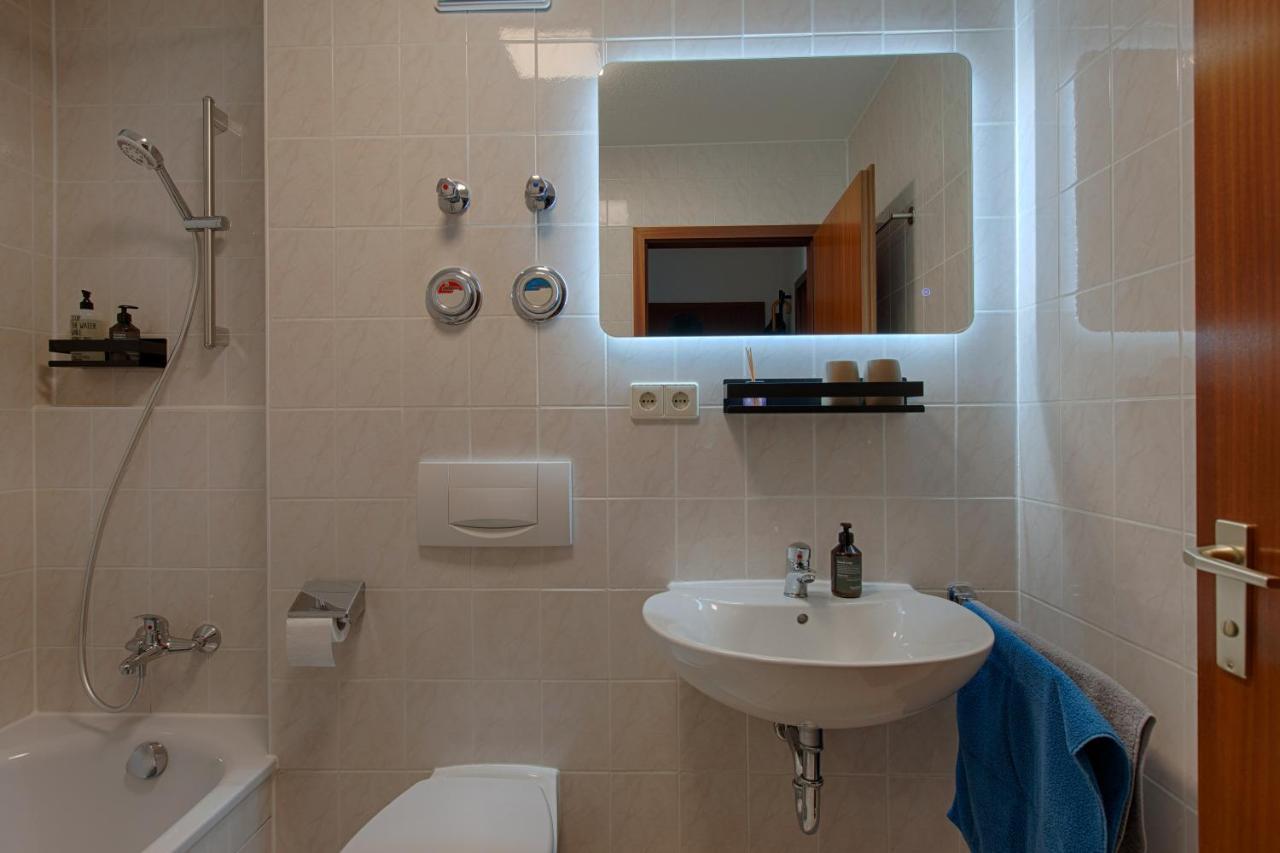 Апартаменты Lamiacasa Business-Family-Near Bosch-Airport Реннинген Экстерьер фото